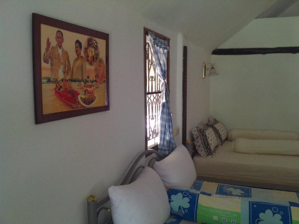 Ban Sabai Sabai Guest House Kanchanaburi Zimmer foto
